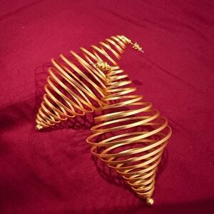 Elegant Gold Spiral Earrings